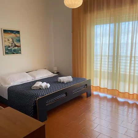 Caponettuno Frontemare Hotel Capo dʼOrlando