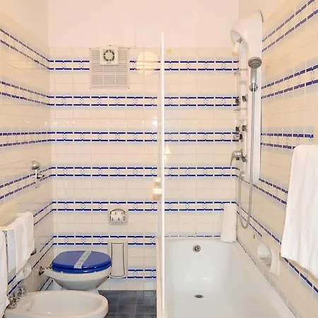 Caponettuno Frontemare Hotel