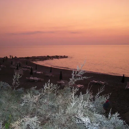 Capo Nettuno Hotel Capo dʼOrlando
