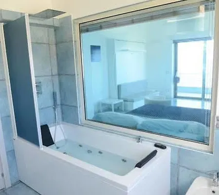 Caponettuno Frontemare Hotel 4*